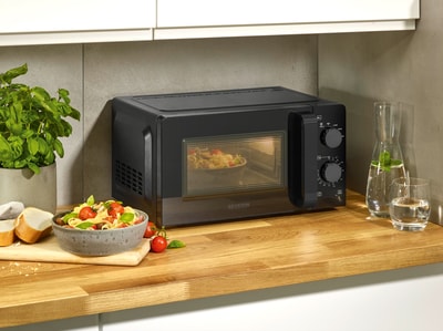 SEVERIN MW 9587 Mikrowelle (20 Liter, 800 Watt max. Mikrowellenleistung, 6 Leistungsstufen, innovativer, flacher Glasboden mit Mikrowellenreflektor, ohne Drehteller, Timer, Matt Schwarz)